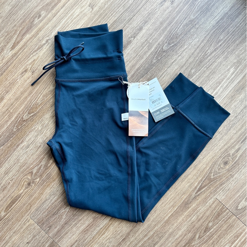 Vuori Daily Legging Size Medium